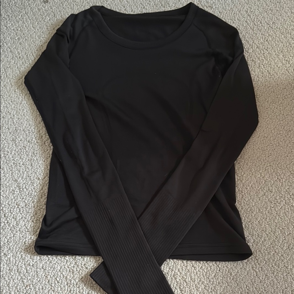 Lululemon Swiftly Tech long sleeve